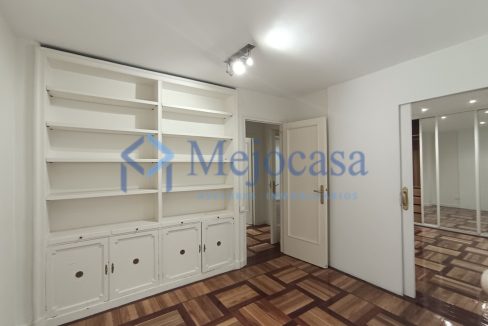 100180-06 Exclusivo piso en Moncloa en el Barrio de Argüelles.