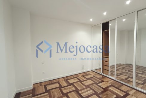 100180-08 Exclusivo piso en Moncloa en el Barrio de Argüelles.