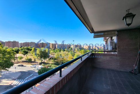 100184-01 Piso Exclusivo en Fuencarral-La Paz.