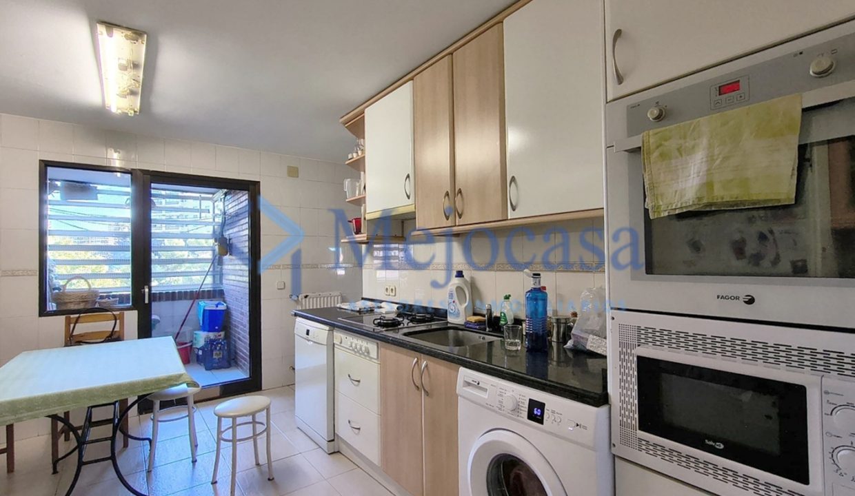 100184-18 Piso Exclusivo en Fuencarral-La Paz.