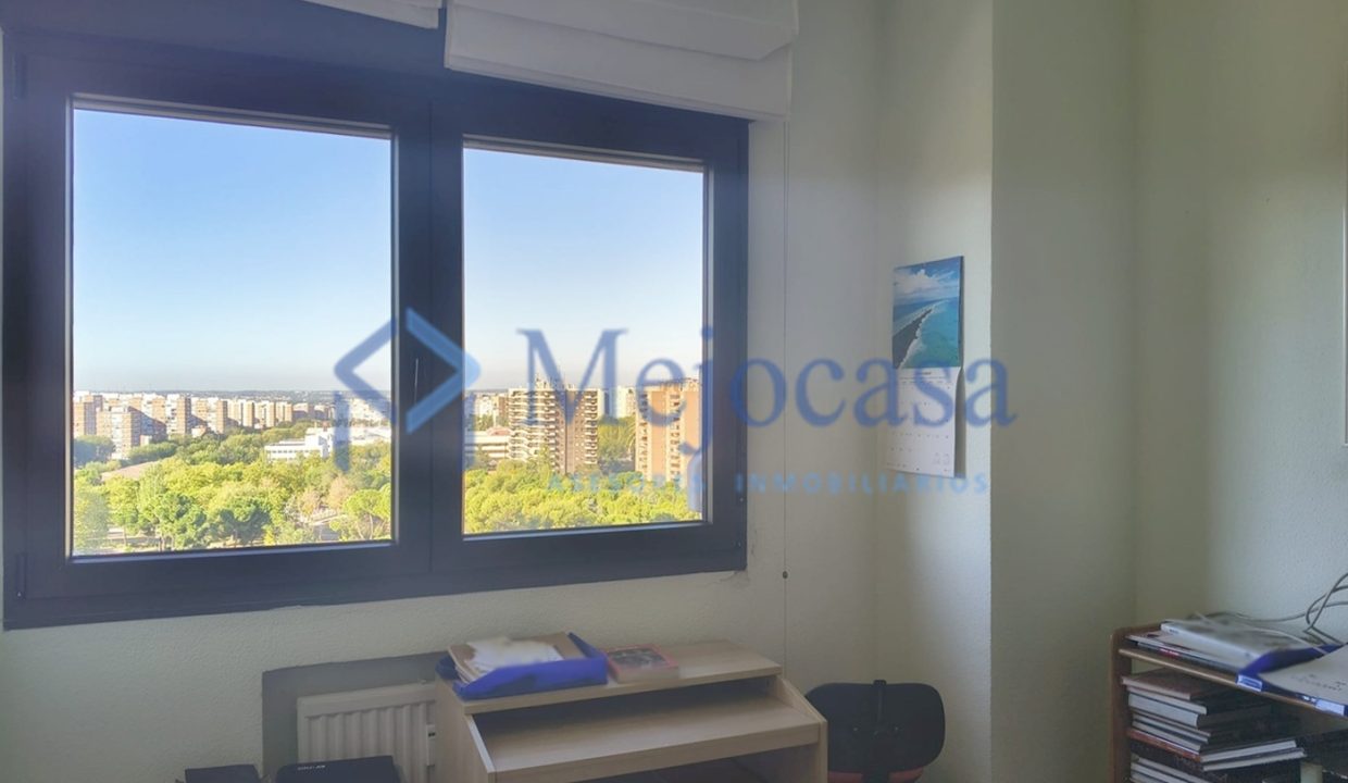100184-21 Piso Exclusivo en Fuencarral-La Paz.