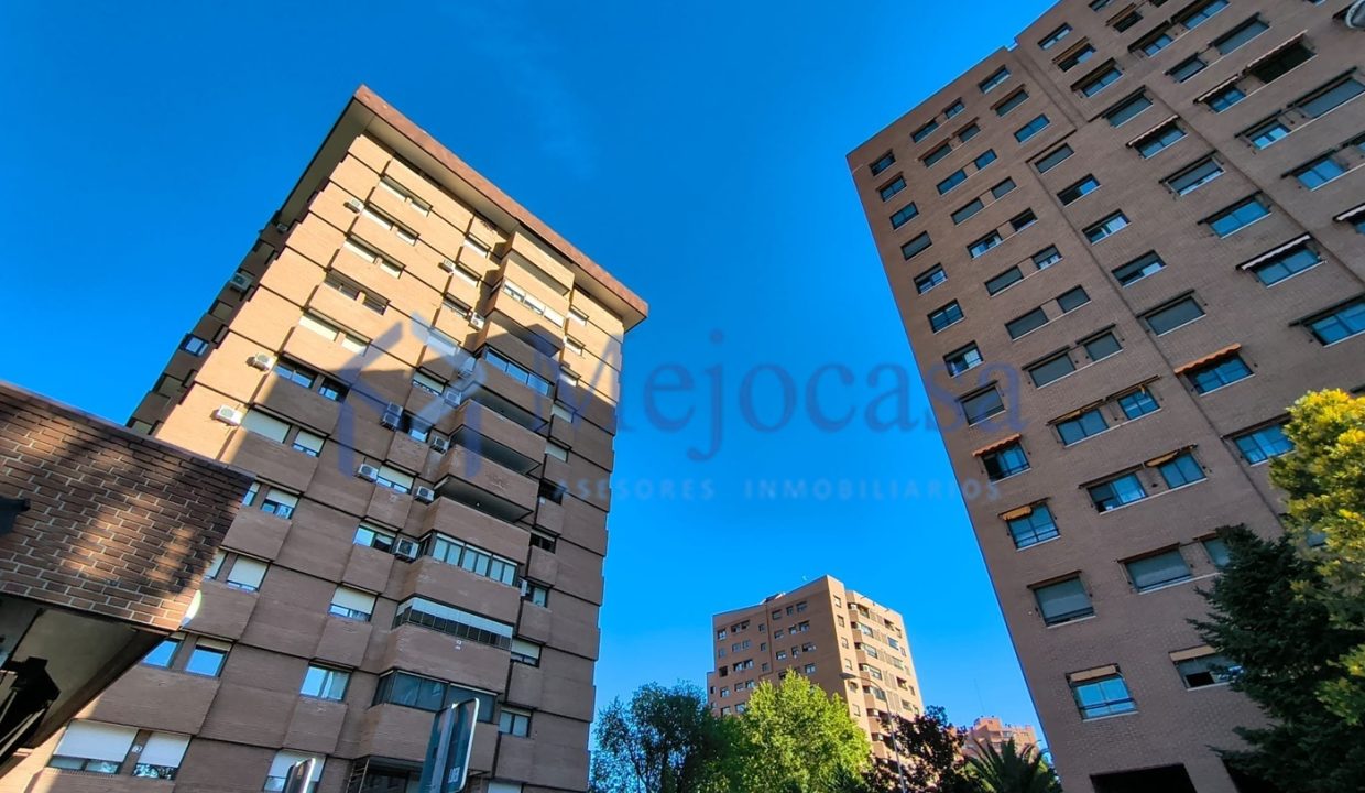100184-40 Piso Exclusivo en Fuencarral-La Paz.