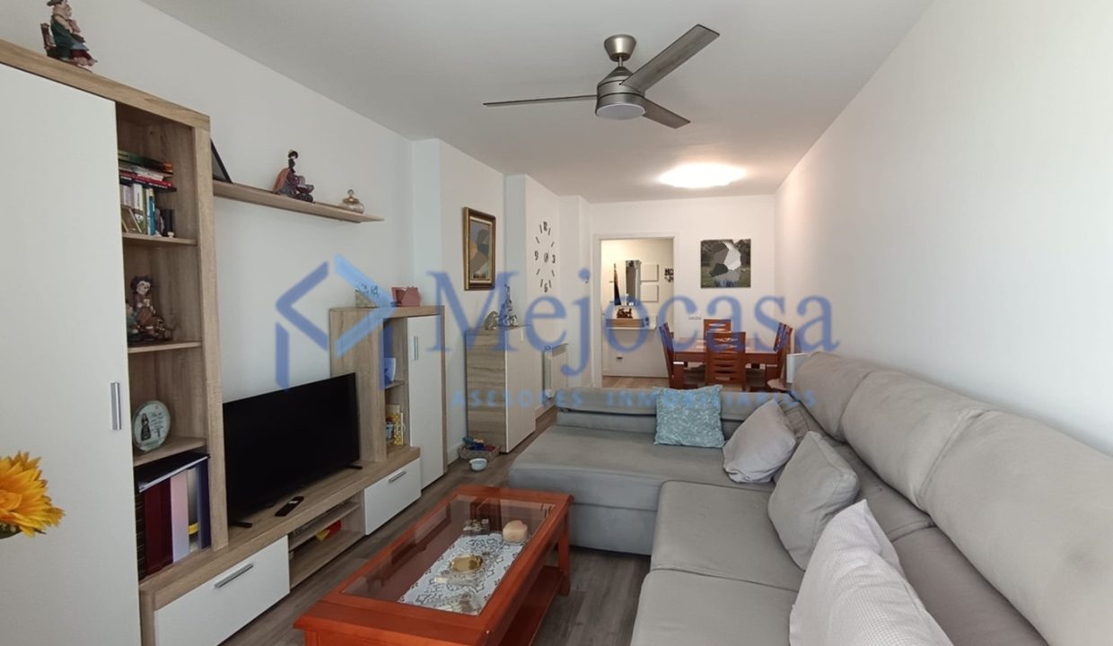 100186-11 Magnifica Piso completamente reformado