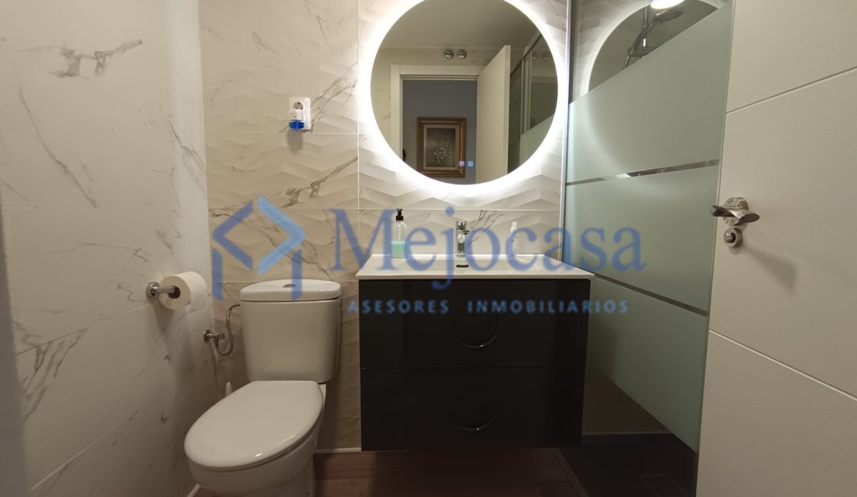 100186-21 Magnifica Piso completamente reformado