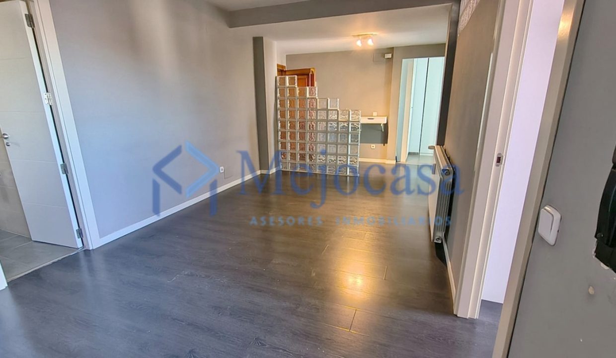 100354-03 Exclusivo Piso en Urbanización Residencial en Ciudad Lineal, en el Barrio de San Pascual.
