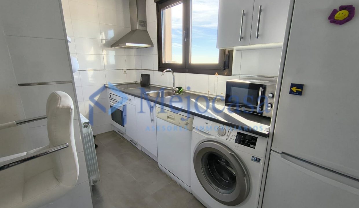 100354-05 Exclusivo Piso en Urbanización Residencial en Ciudad Lineal, en el Barrio de San Pascual.