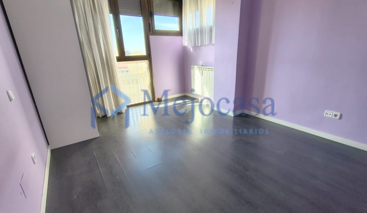 100354-08 Exclusivo Piso en Urbanización Residencial en Ciudad Lineal, en el Barrio de San Pascual.