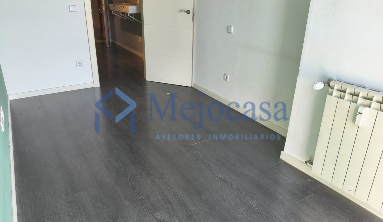 100354-11 Exclusivo Piso en Urbanización Residencial en Ciudad Lineal, en el Barrio de San Pascual.