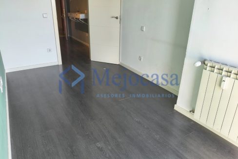 100354-11 Exclusivo Piso en Urbanización Residencial en Ciudad Lineal, en el Barrio de San Pascual.