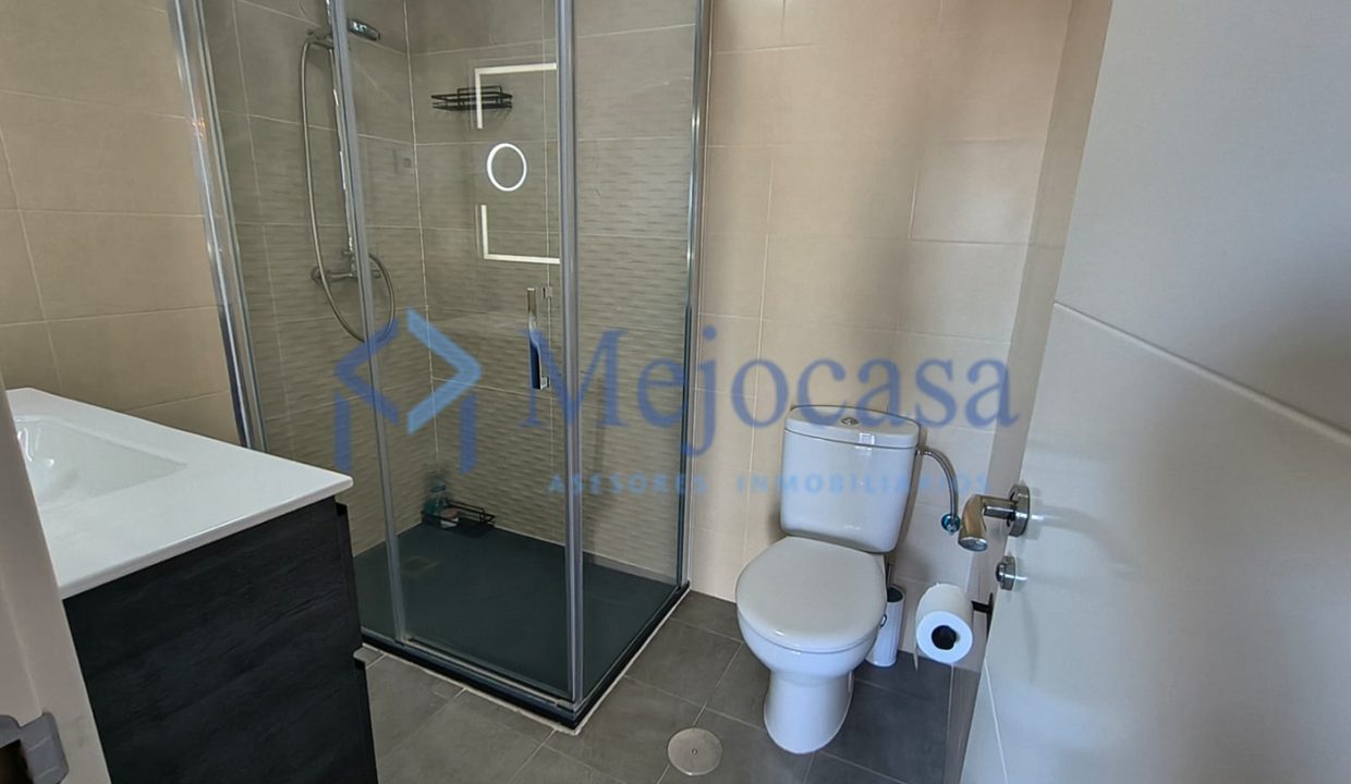 100354-12 Exclusivo Piso en Urbanización Residencial en Ciudad Lineal, en el Barrio de San Pascual.