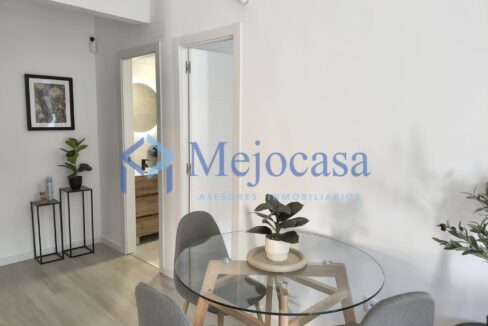 99606-04 Excelente oportunidad piso con terraza muy luminoso en Villaverde Bajo!