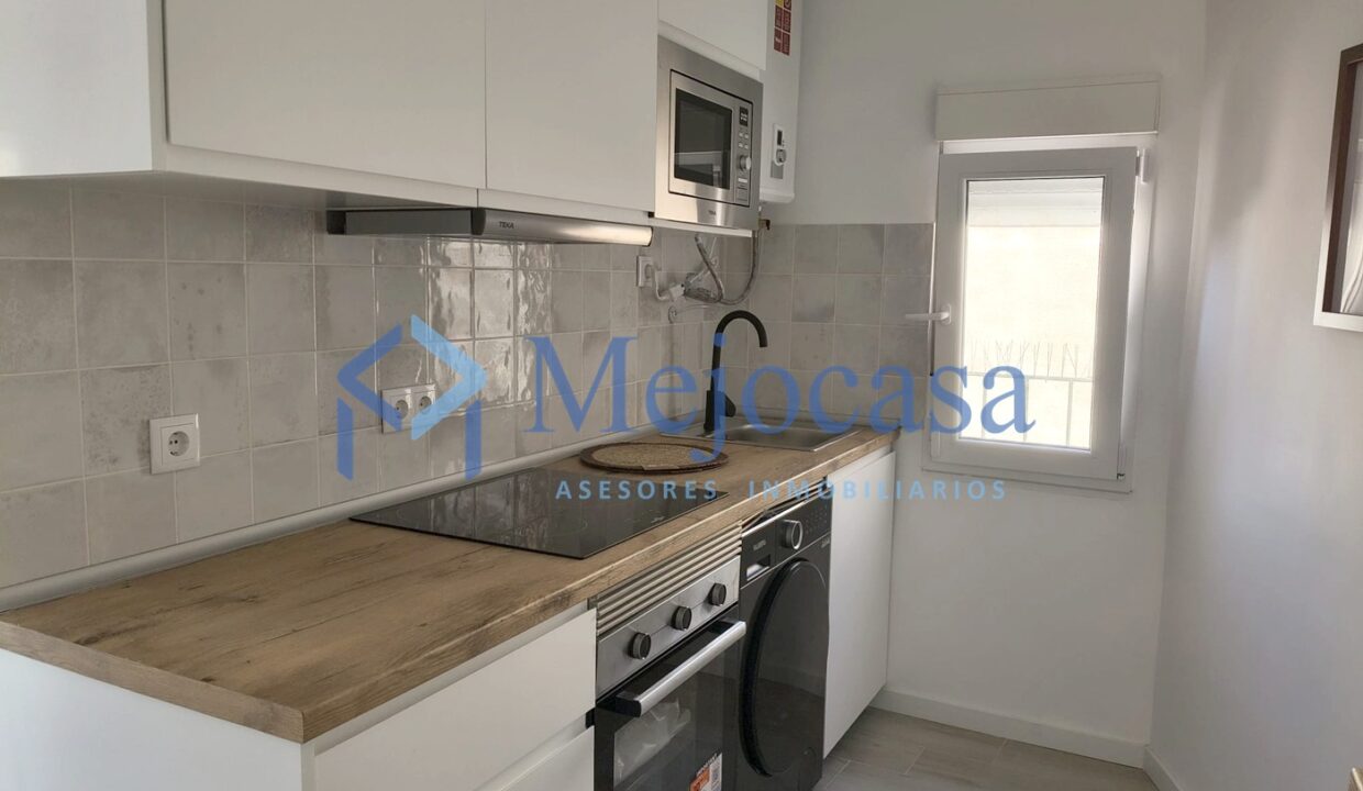 99606-07 Excelente oportunidad piso con terraza muy luminoso en Villaverde Bajo!