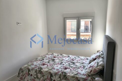 99606-09 Excelente oportunidad piso con terraza muy luminoso en Villaverde Bajo!