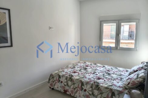 99606-10 Excelente oportunidad piso con terraza muy luminoso en Villaverde Bajo!