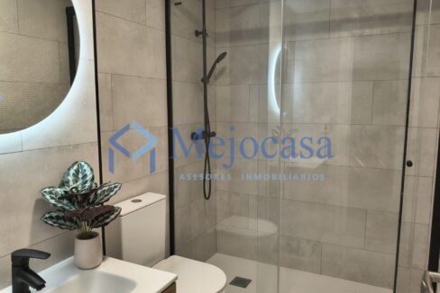 99606-12 Excelente oportunidad piso con terraza muy luminoso en Villaverde Bajo!