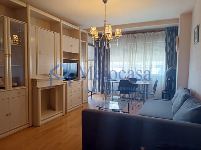 Fantástico piso, sólo actualizar, terraza abierta con vistas despejadas!