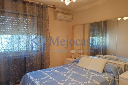 99622-09 Fantástico piso, sólo actualizar, terraza abierta con vistas despejadas!