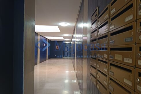 99622-16 Fantástico piso, sólo actualizar, terraza abierta con vistas despejadas!