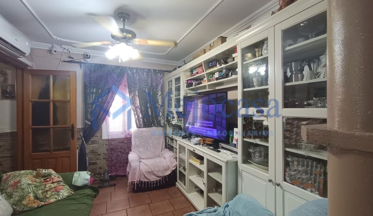 99816-05 Dúplex con una excelente distribución en Villaverde