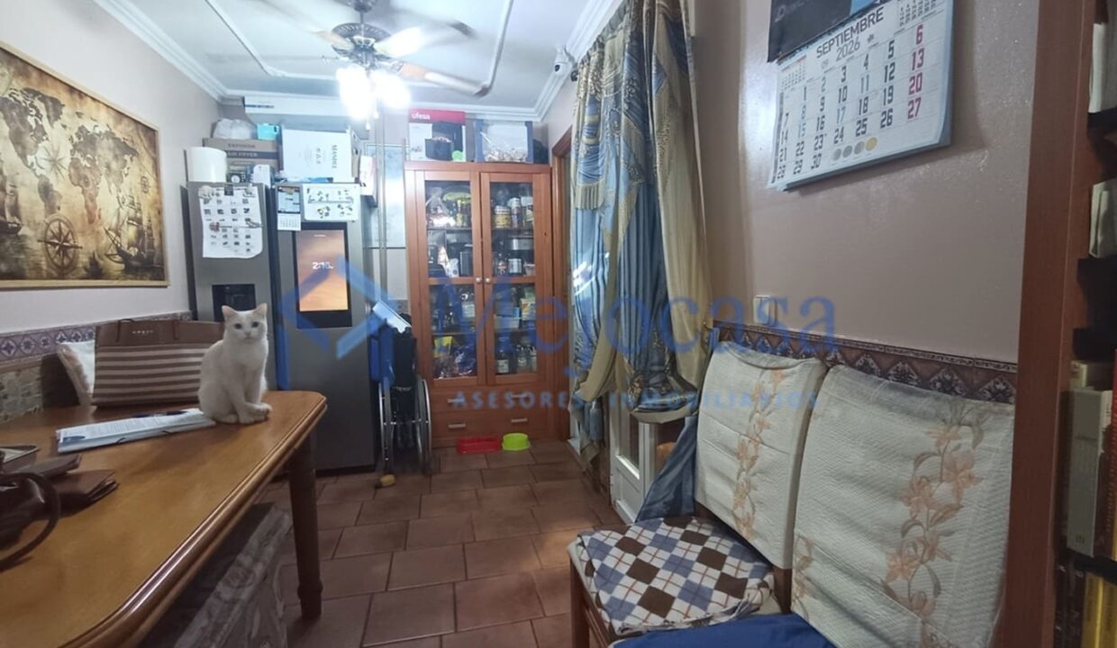 99816-06 Dúplex con una excelente distribución en Villaverde