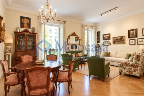 99823-01 Exclusiva vivienda con terraza en la emblemática 