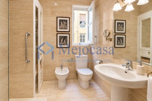 99823-16 Exclusiva vivienda con terraza en la emblemática 