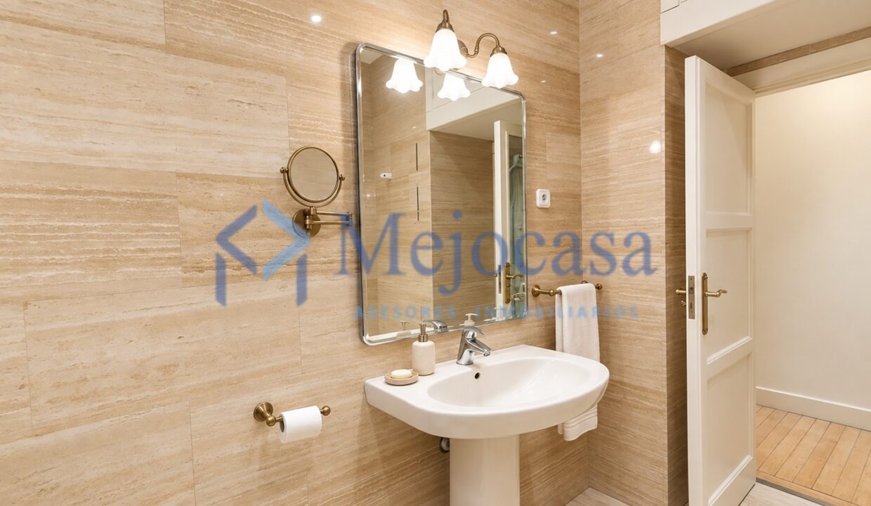 99823-18 Exclusiva vivienda con terraza en la emblemática 