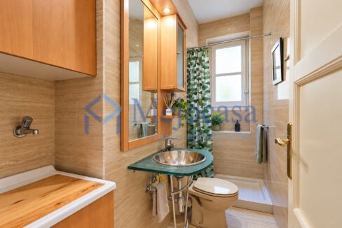 99823-21 Exclusiva vivienda con terraza en la emblemática 