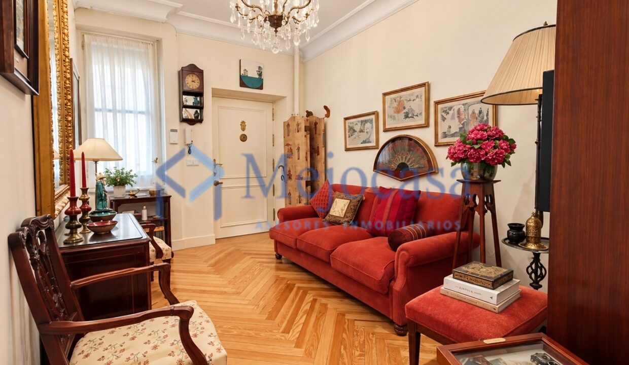 99823-23 Exclusiva vivienda con terraza en la emblemática 