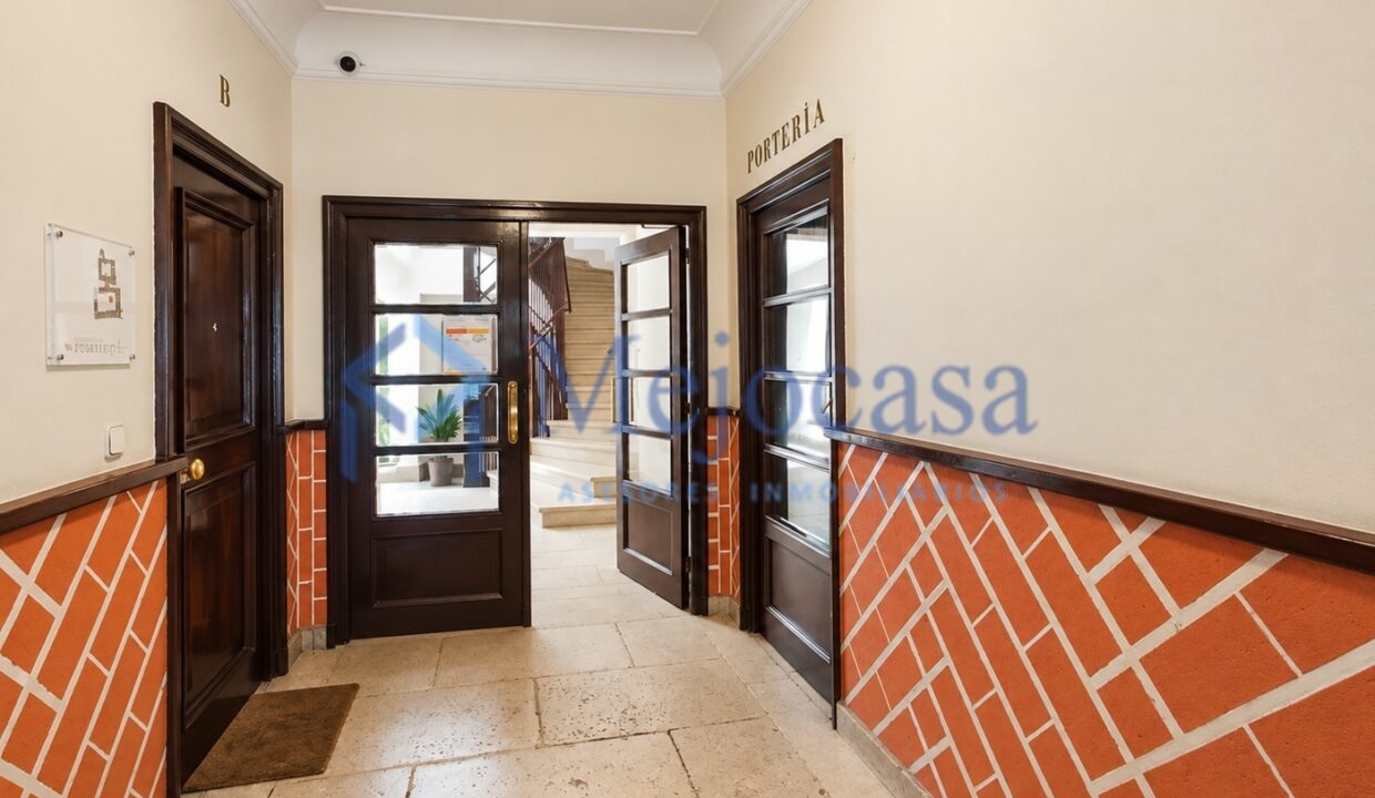 99823-28 Exclusiva vivienda con terraza en la emblemática 