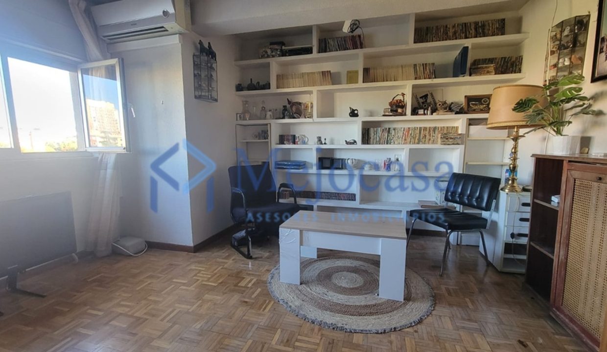 99927-02 Magnífico Piso de 3 plantas en el Barrio de la Concepción.