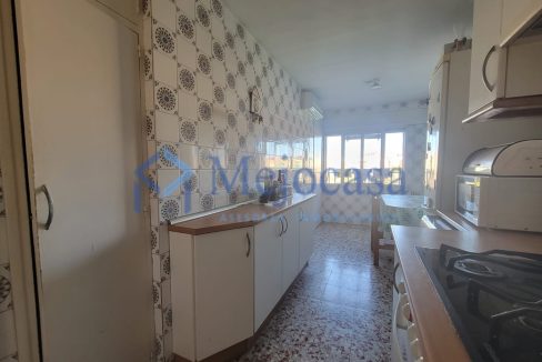 99927-06 Magnífico Piso de 3 plantas en el Barrio de la Concepción.