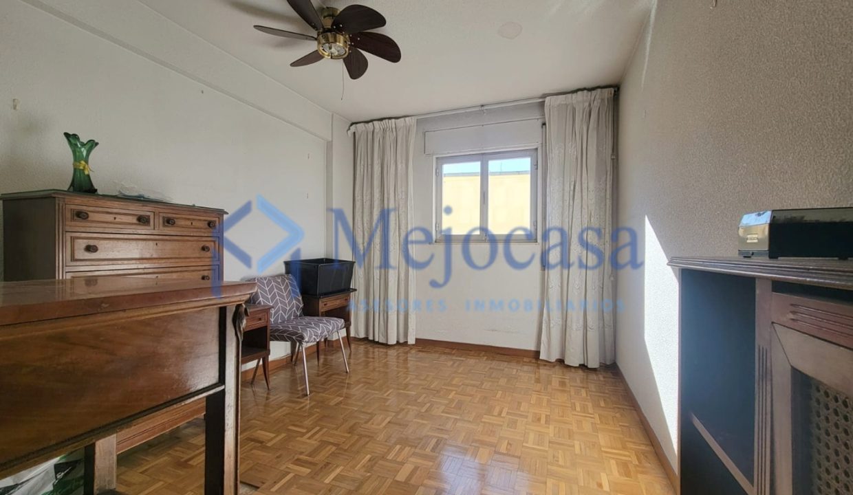 99927-16 Magnífico Piso de 3 plantas en el Barrio de la Concepción.