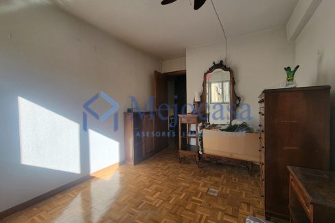 99927-17 Magnífico Piso de 3 plantas en el Barrio de la Concepción.