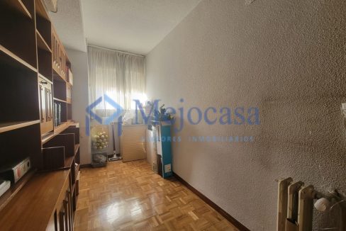 99927-18 Magnífico Piso de 3 plantas en el Barrio de la Concepción.